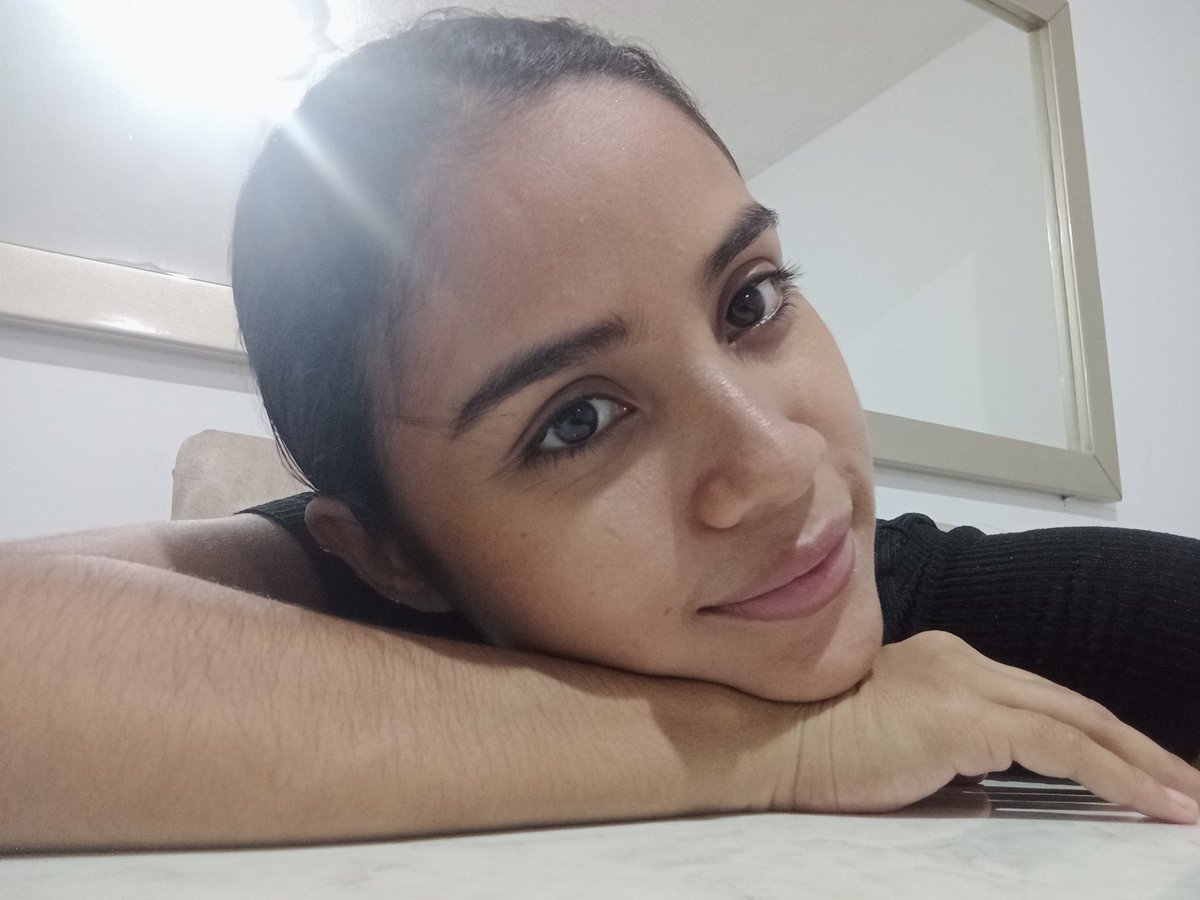 valeriayalab's tweet photo. Pensando... https://t.co/htboIvSWZi