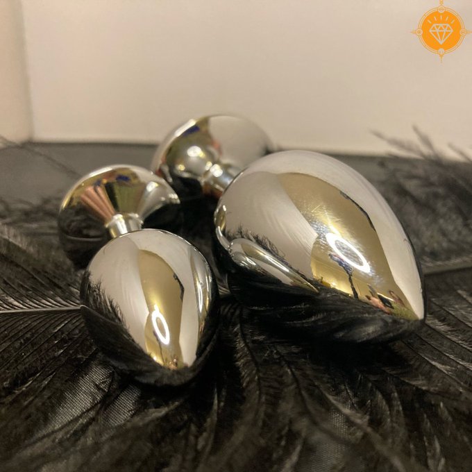 Where should you buy your next butt plug? From the same place you're getting your rainbow rosary! (duh)<a href="/tag/drchristopherawwad"class="tags"><span>#drchristopherawwad</span></a>