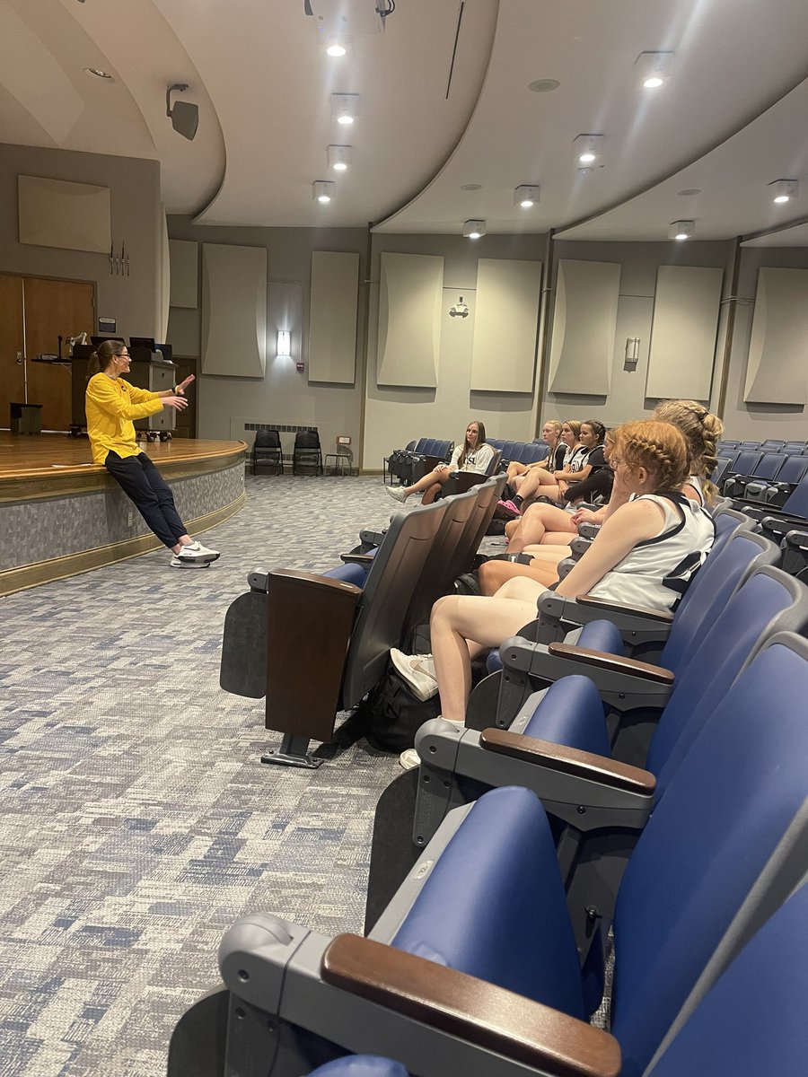 Listening and learning about what it means to have team culture by the expert <a href="/ETSU_WBB/">ETSU WBB</a> <a href="/CoachMockETSU/">Brenda Mock Brown</a> We had such a blast playing in your Summer Team Camp! #godblessandgobucs