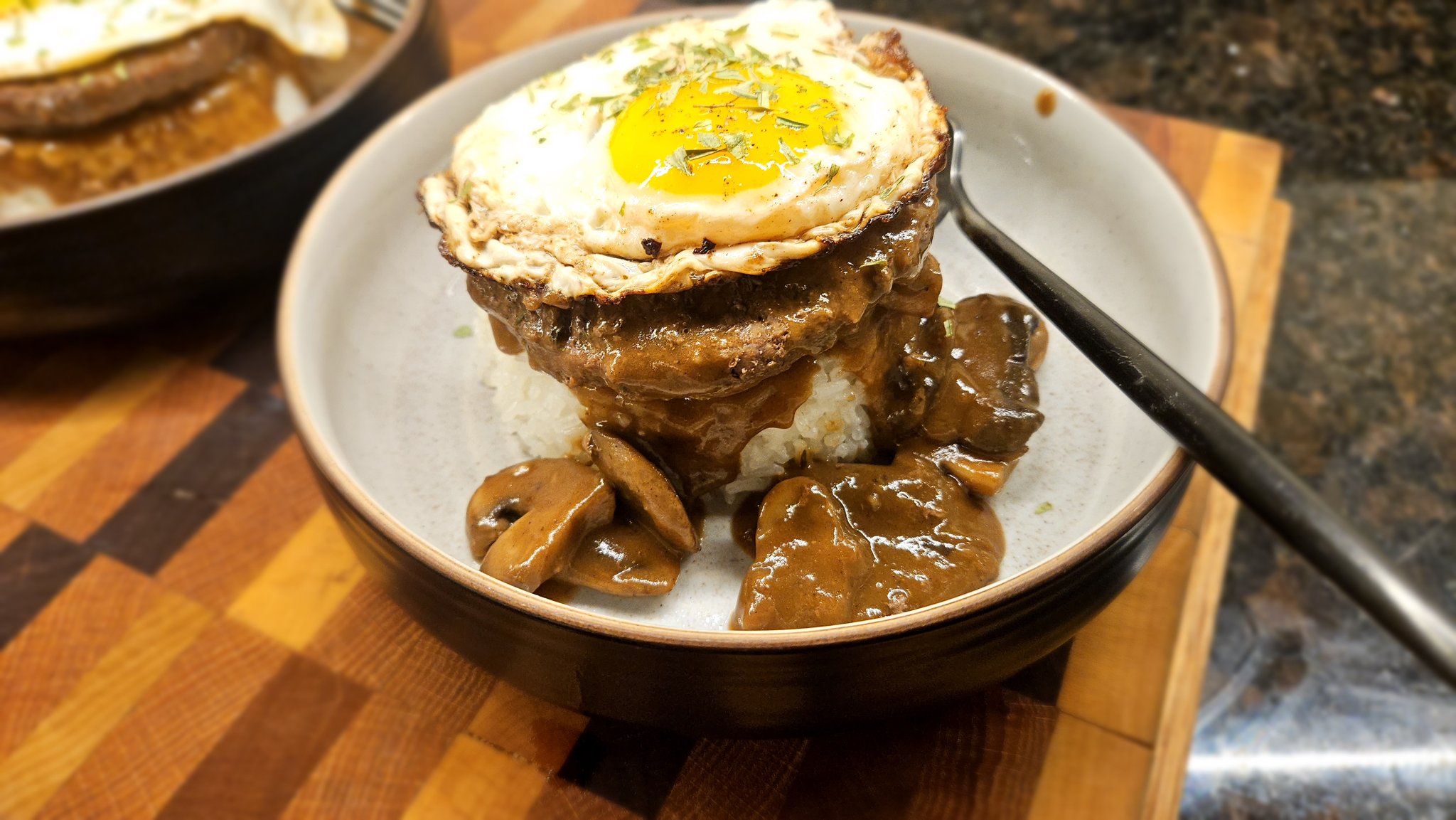ロコモコページ 気取らずに美味しく食べられるロコモコ4選 | ハワイの最新情報を