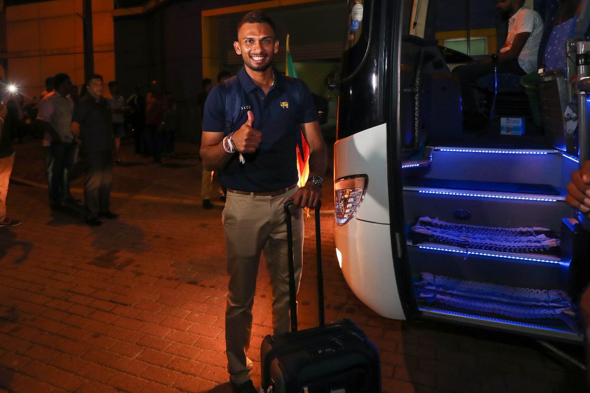 The Sri Lankan lions are on the move! 🦁🏏🌍 #ReadytoRoar as they head to 🛫 Zimbabwe for the ICC Cricket World Cup Qualifiers 2023. 🇱🇰🏆