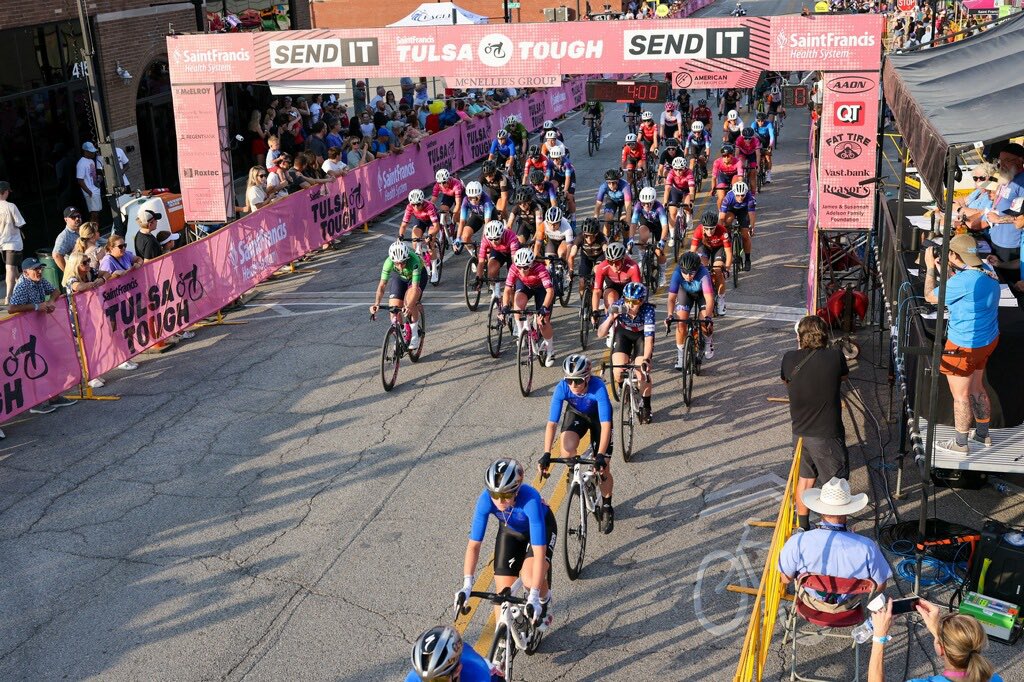 NCLracing's tweet photo. Tulsa Tough's Blue Dome Crit women's pro underway! 

#ncl #nclracing #senditintulsa https://t.co/rKTkeErwwp