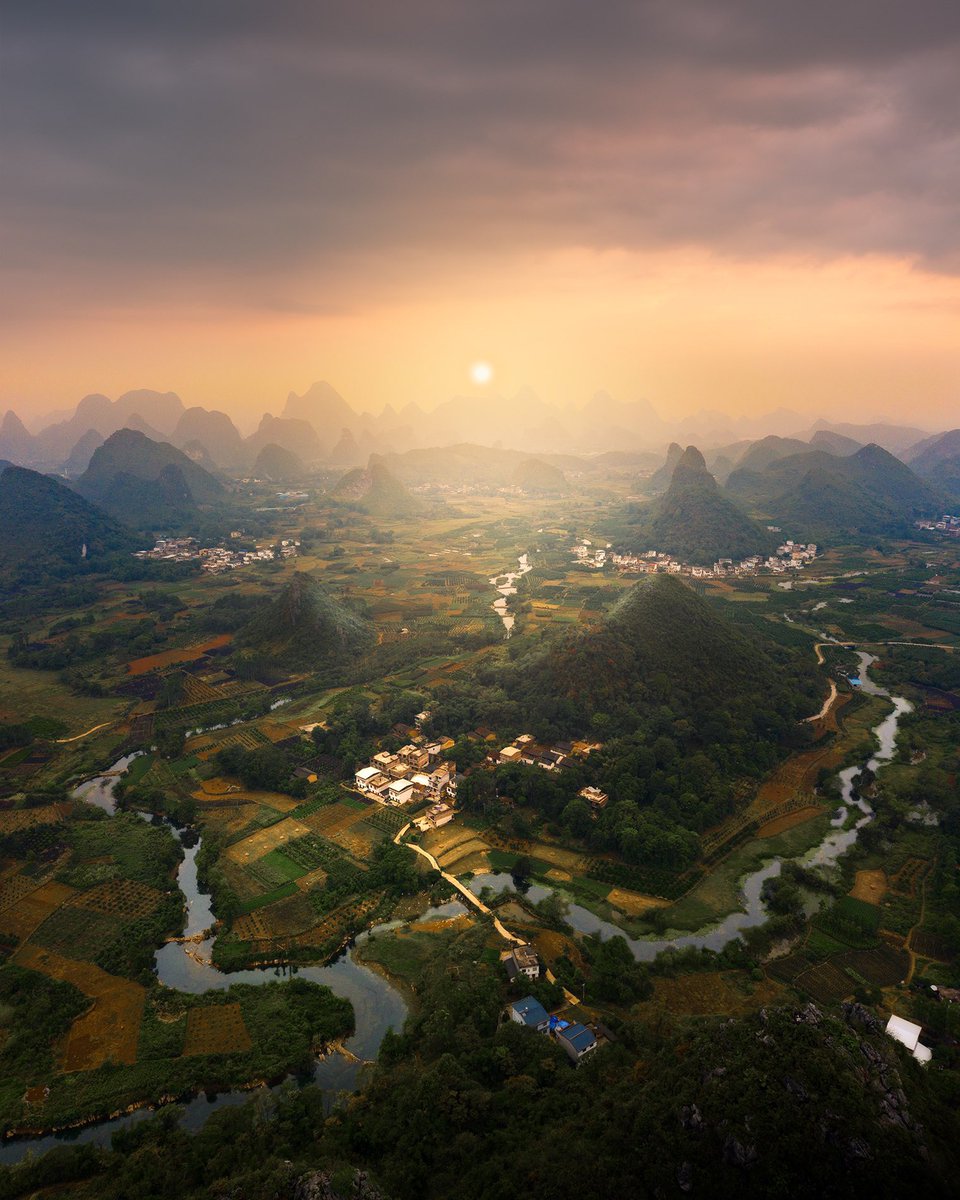 winmagphoto's tweet image. Gm from Pandora

superrare.com/winmag