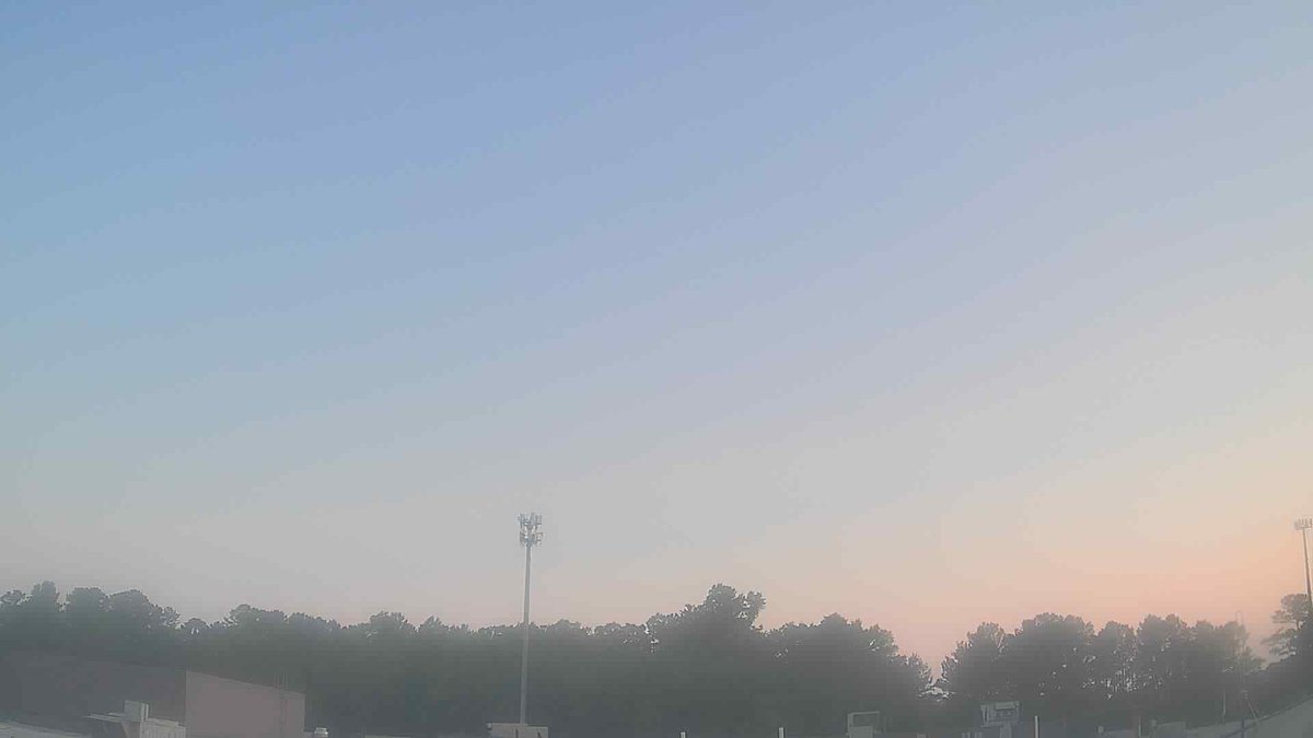 MabryMSWxSTEM's tweet photo. Mabry Middle School at sunset and it's 76.6 F. https://t.co/nnlBOLcDRR