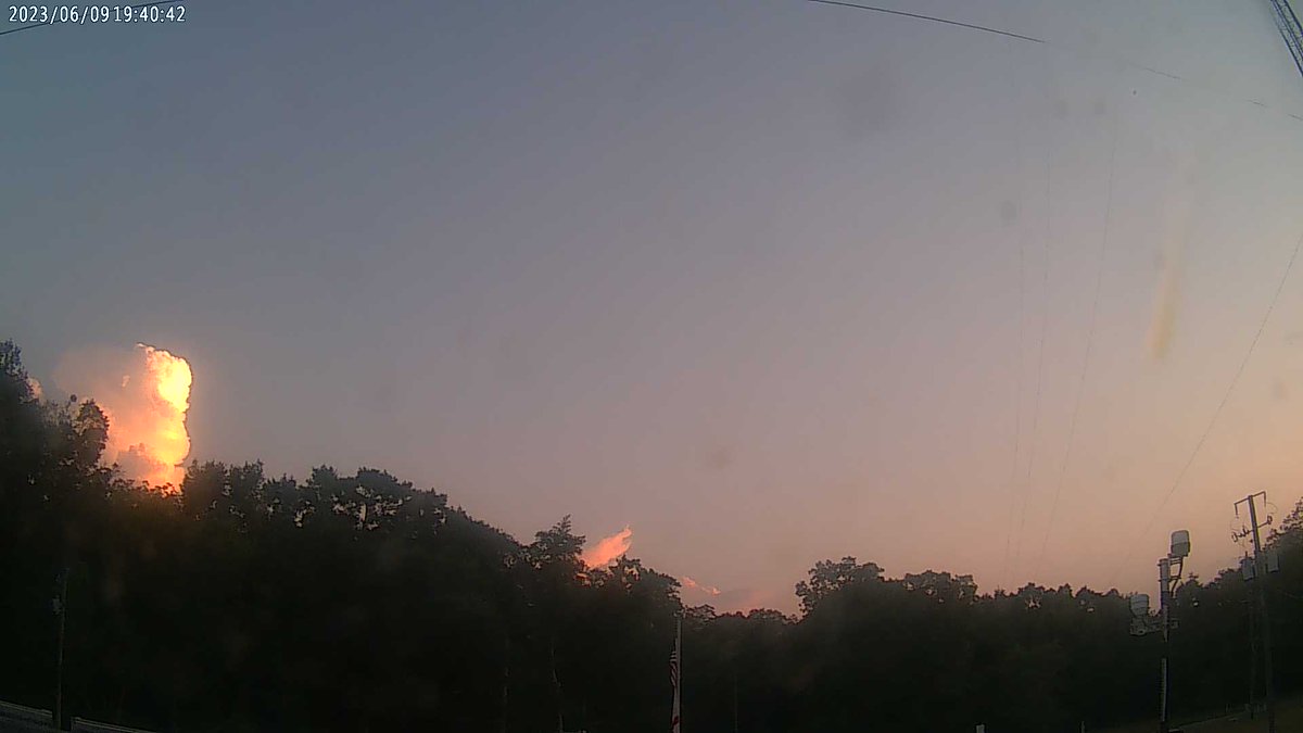 WaltonEMWeather's tweet photo. Walton County Emergency Management at sunset and it's 79.0 F. https://t.co/Rdn9crdgk1