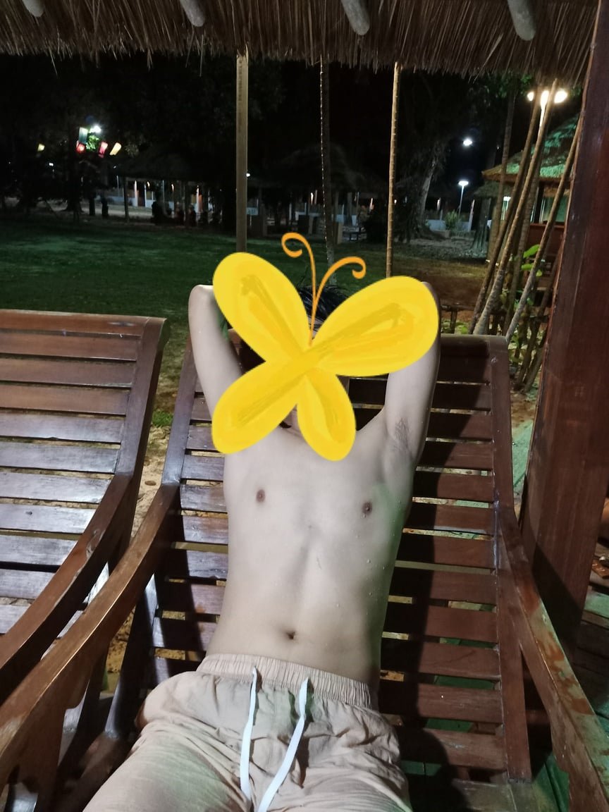 Student51176012's tweet photo. เมาค้าง #ระยอง https://t.co/LtbrUgCr3R