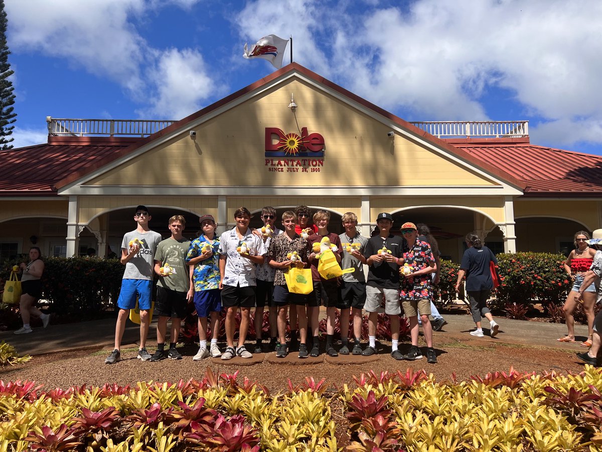 fznbanddirector's tweet photo. Quick stop at the Dole Pineapple Plantation. Delicious Dole whips here! https://t.co/eMg0FboJaE
