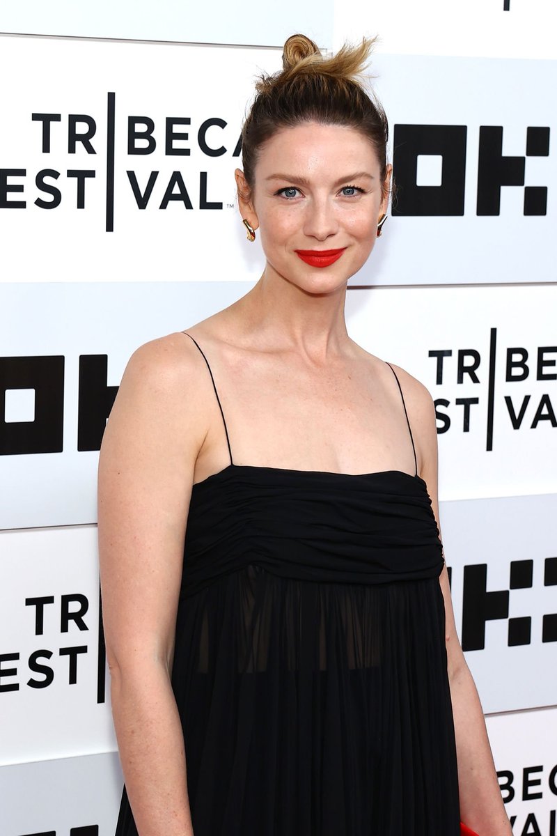 CaitrionaFan's tweet photo. Caitriona Balfe at the Outlander Season 7 Premiere in Tribeca https://t.co/CM5XhHO0rC
