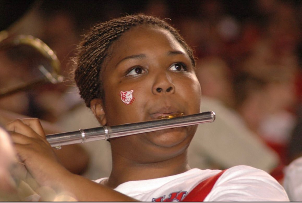 SpiritofUH's tweet photo. #guessthecoog https://t.co/7mzzFcX5pT