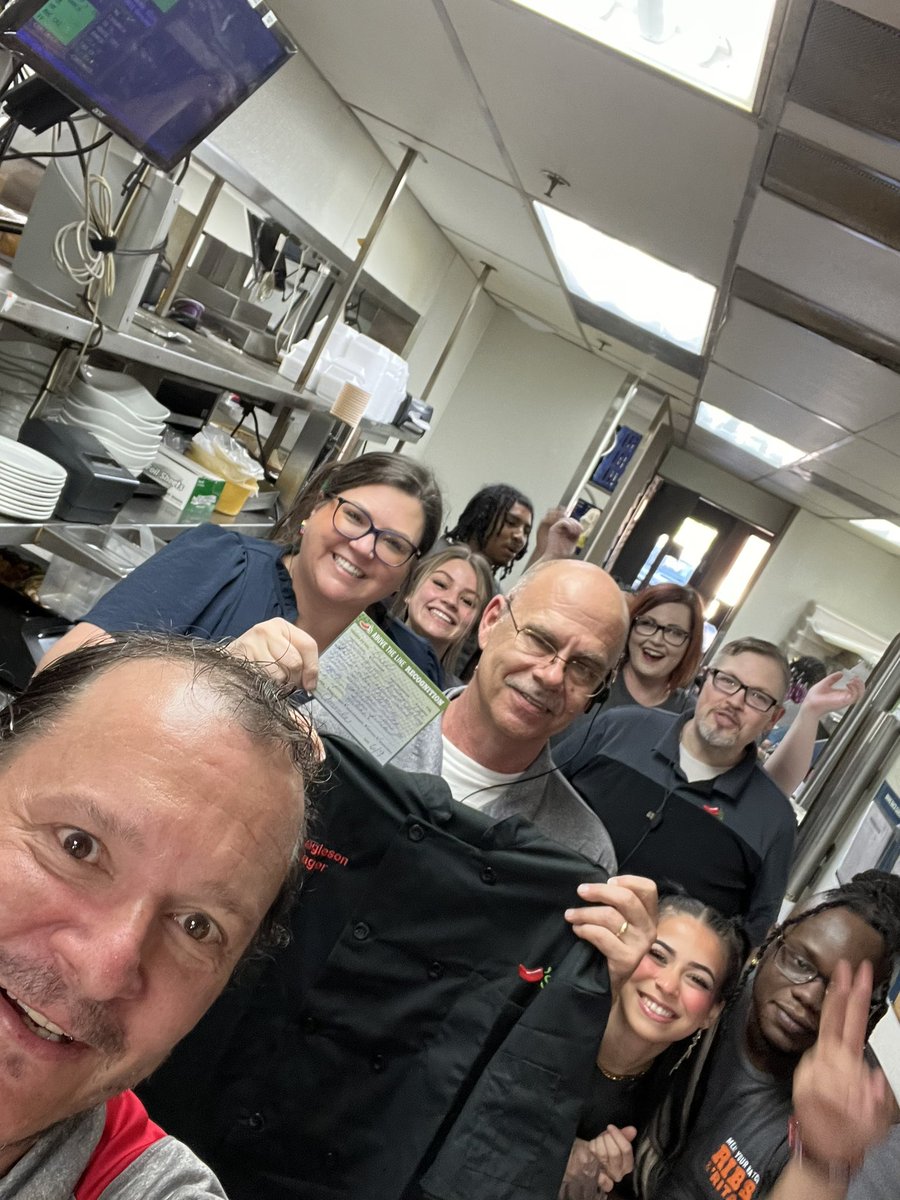 Paul Gordon (@paulgordon1165) on Twitter photo Here we grow again! Bill graduated from training today and is an official Chili’s Manager. I am excited to see him as a part of a new era in Midwest City. He will do great things! <a href="/amanda3mckinney/">Amanda McKinney</a> <a href="/derekcwoodward/">Derek Woodward</a> <a href="/neufeldjosh1/">Josh Neufeld</a> Here we grow again! Bill graduated from training today and is an official Chili’s Manager. I am excited to see him as a part of a new era in Midwest City. He will do great things! <a href="/amanda3mckinney/">Amanda McKinney</a> <a href="/derekcwoodward/">Derek Woodward</a> <a href="/neufeldjosh1/">Josh Neufeld</a>