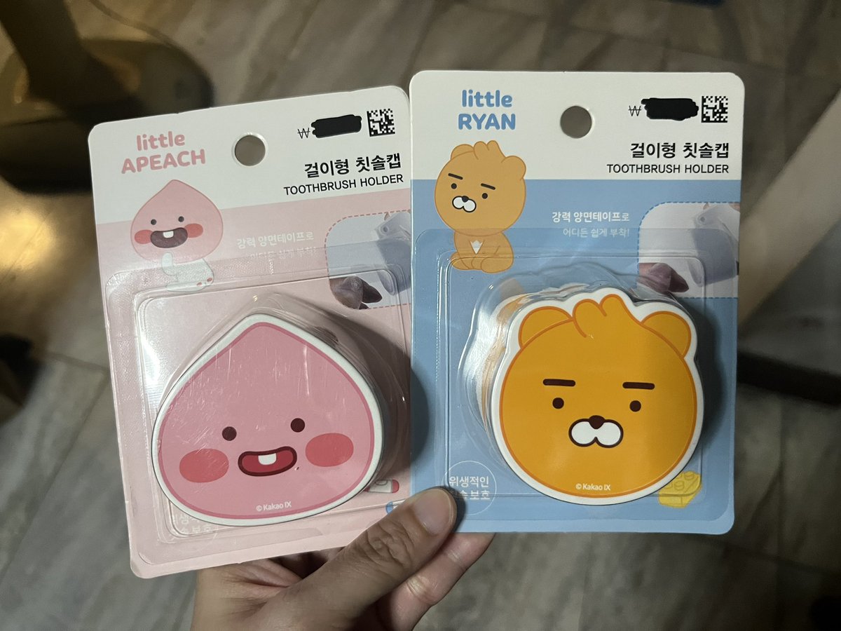 imhiskool's tweet image. ขายเทๆ ที่ครอบ/ที่เก็บ แปรงสีฟัน kakao friend ค่ะ
ของแท้จากเกาหลี 

249฿ ⭐️⭐️ ค่าส่ง 30❤️❤️
DM มาเรยจร้าาา

ขายแพคคู่ ไปใช้เป็น couple กะเพื่อน กะแฟน กะแม่ กะพี่

น่ารักกกกกก 

#kakaofriend #ryan #apeach #ตลาดนัดblackpink #ตลาดนัดENHYPEN #ตลาดนัดnctdream