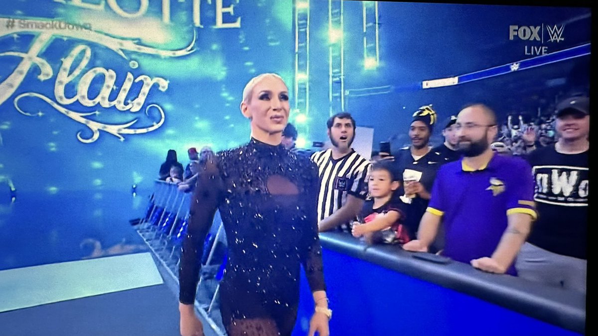 quotetheraven79's tweet image. Great . . . The queen of #nepotism is back . . . Immediately putting herself in title contention. . . 😴💤💤💤💤💤💤💤 seriously @MsCharlotteWWE #getinline #mutantfam