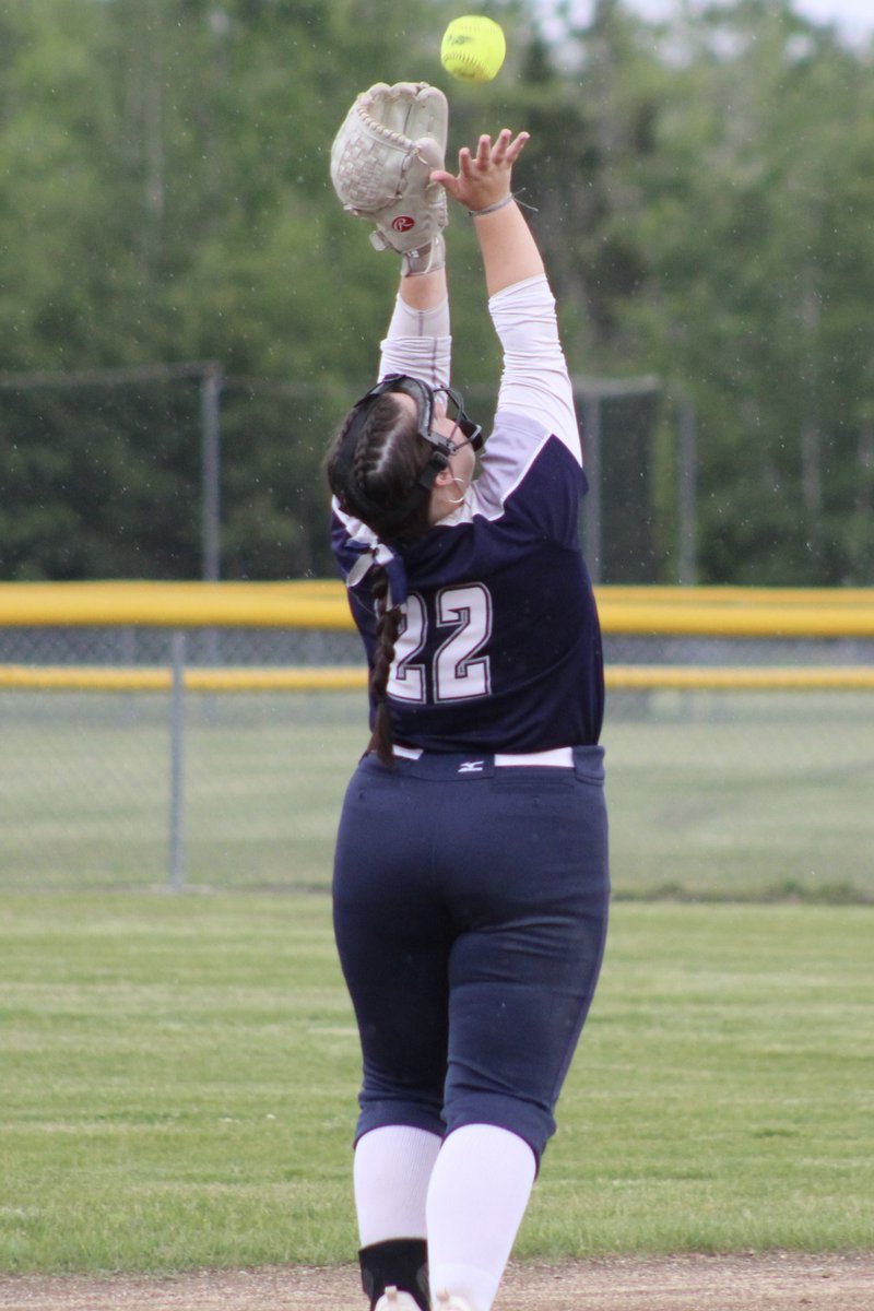 polandknightsxc's tweet photo. #4 PRHS Softball wins v. #5 Morse today, 11-0.
@PRKnightNation https://t.co/q7NHczDLby