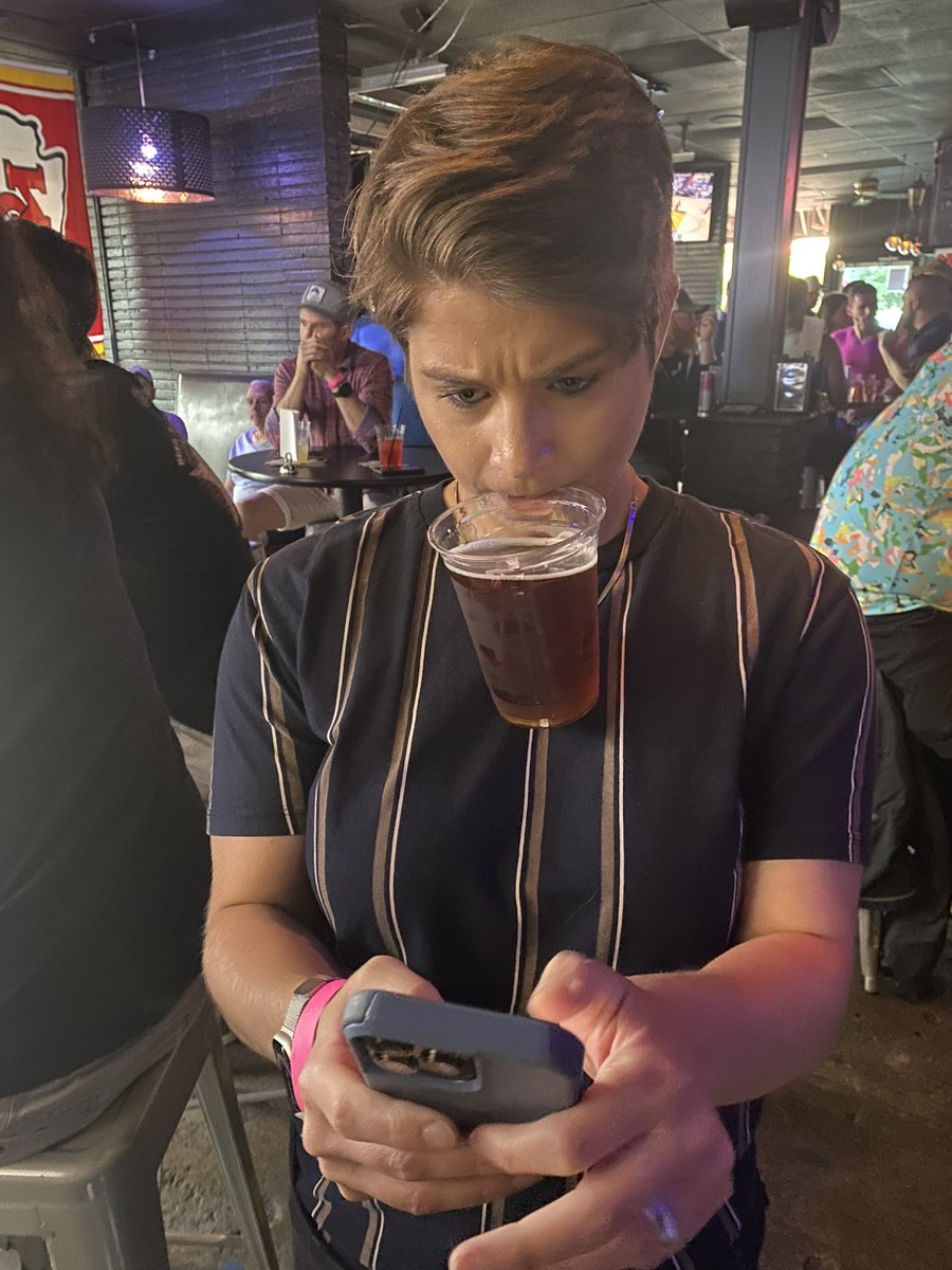 When your friends say “come watch the #NBAFinals game at a bar, it’ll be fun” … #workhardplayhard #fieldcoverage