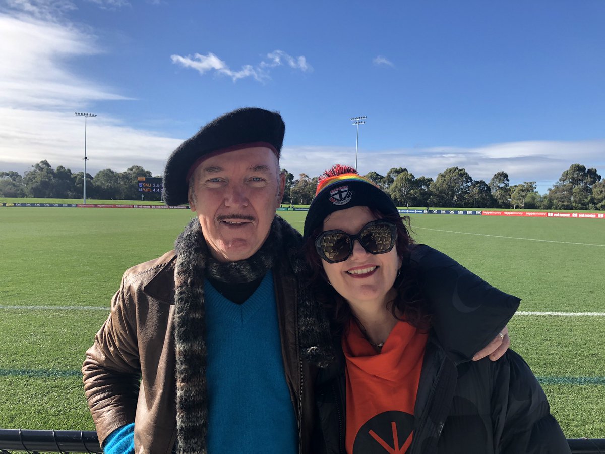 davegraney's tweet photo. Saturday morning under 14s girls inter league metro comp watching my neice play. At Moorabbin! What a great ground! Stuff the Spencer st Stadium! #moorabin #smj #yjfl https://t.co/BkncqvV8xz