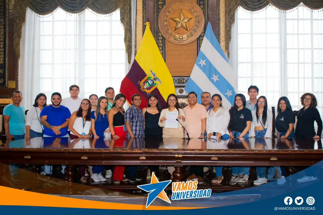 MedicinaAcuerdo's tweet photo. Nuestro equipo estudiantil asistió a la Sesión Ordinaria del M.I. Concejo Municipal de Guayaquil, para hacer la entrega formal de nuestra solicitud, en la que planteamos en nuestra provincia y ciudad. @aquilesalvarez @marcelaguinaga
@JulyAlvarezLoor
Seguimos trabajando! 🏴 https://t.co/Maev25CB1i