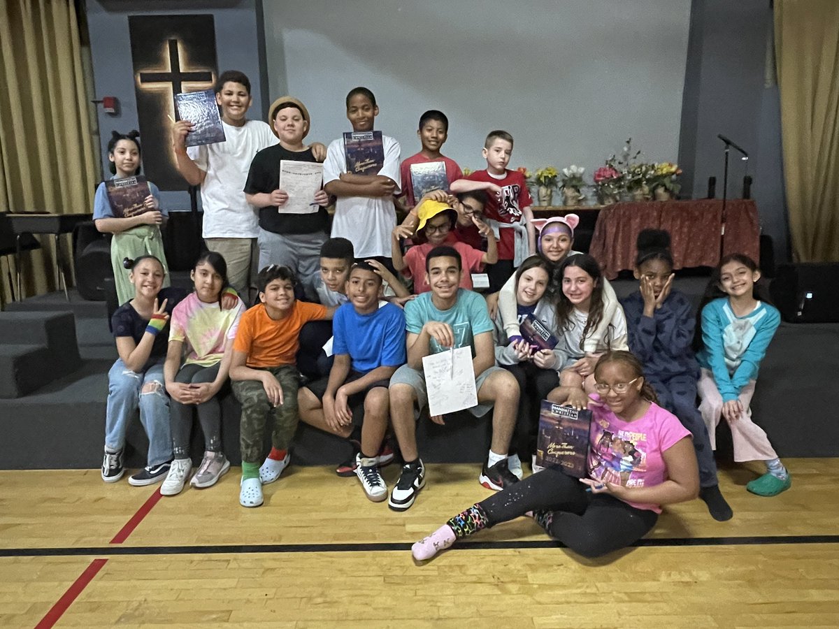mcanyc_'s tweet photo. What a F-U-N Spirit Week!!! #manhattanchristianacademy #mca #christianeducation #morethanconquerors #weloveourstudents #newyorkcity #shineyourlight https://t.co/p9niCk5zZf