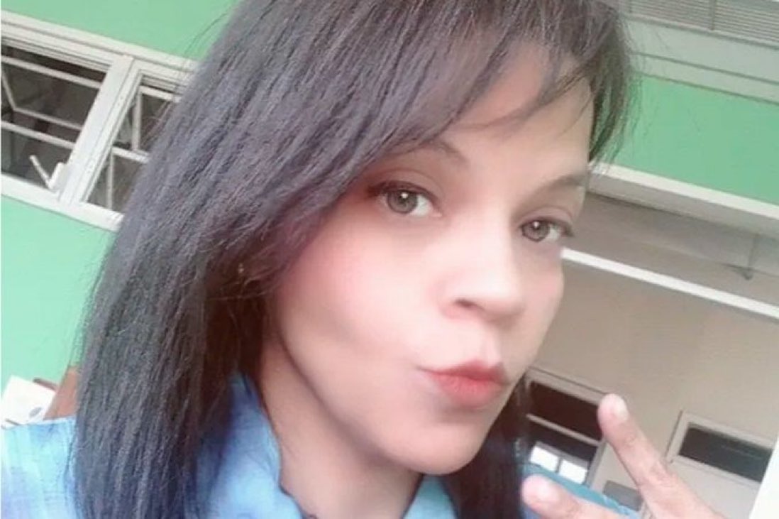 VivaLaUCV's tweet photo. Esta tarde, falleció la profesora Norhemma Acevedo, candidata al Consejo de Escuela de Educación UCV, a causa de un infarto cuando se encontraba en la Facultad de Humanidades. Fue llevaba al Clínico Universitario pero llegó sin signos vitales. https://t.co/j7g7AAGpC9
