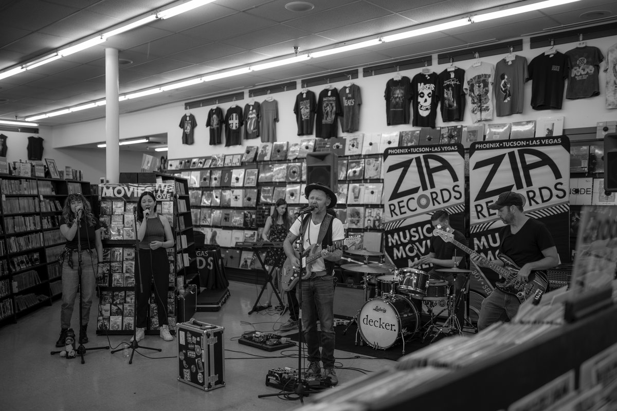 Mangoskiesfilms's tweet photo. In Store Performance and signing with @deckermusic at @ZiaRecords Get their new vinyl Ouroboros while supplies last!! Camelback location has them right now.  @KWSS_Radio @azcentral https://t.co/VjFeazVnkJ