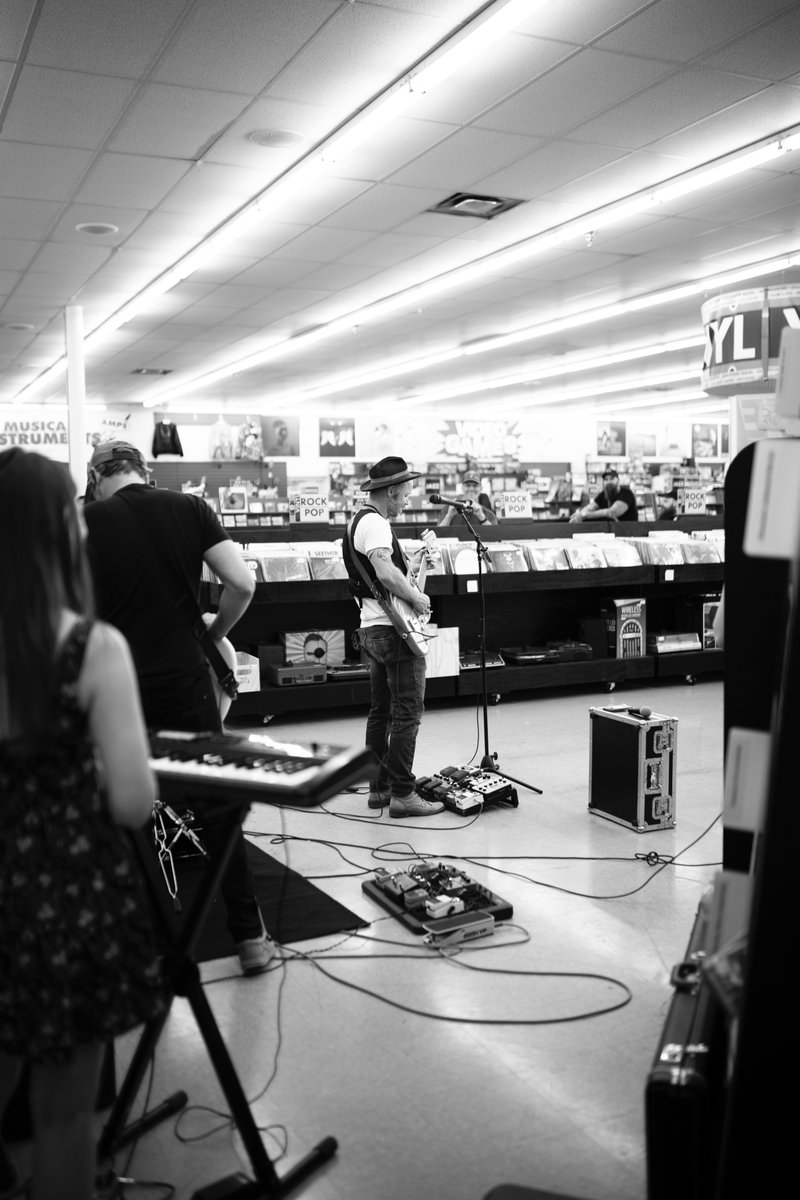 Mangoskiesfilms's tweet photo. In Store Performance and signing with @deckermusic at @ZiaRecords Get their new vinyl Ouroboros while supplies last!! Camelback location has them right now.  @KWSS_Radio @azcentral https://t.co/VjFeazVnkJ