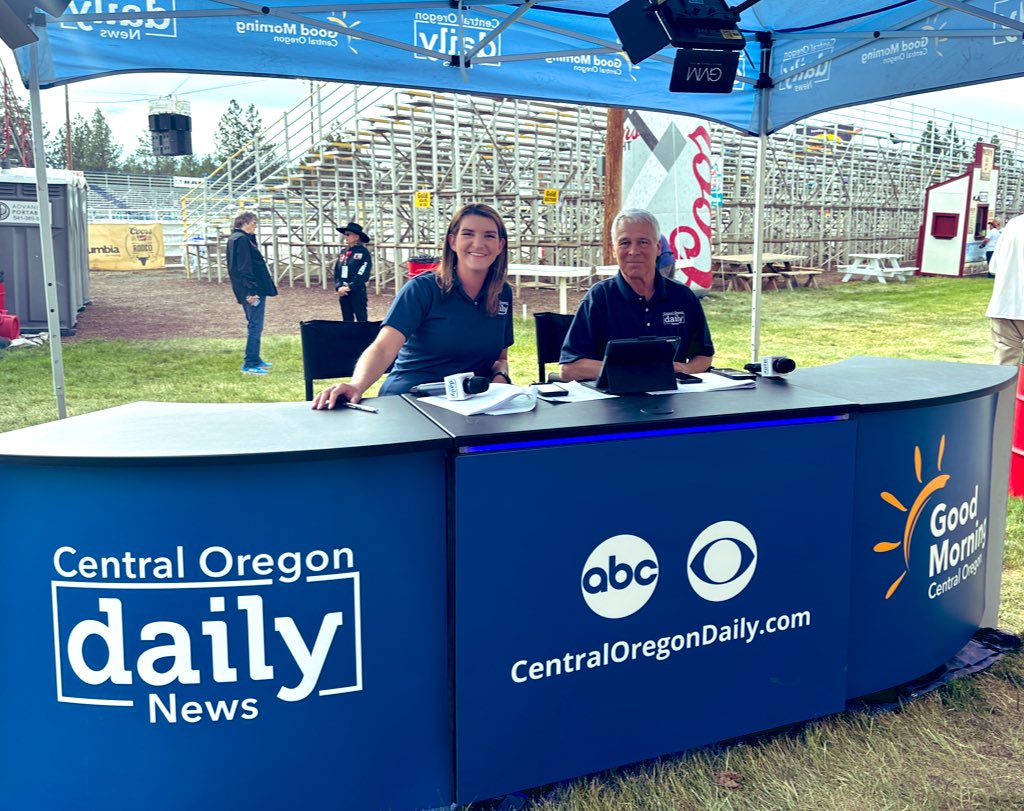 Always a fun time out at the Sisters Rodeo! It’s The Biggest Little Show in the World 🐎

Join @CODaily LIVE here at 6p on CBS.

Pinching hitting for @GenevieveReaume and got to hang out with @allenschauffler & @WenningWx for the evening! 📺