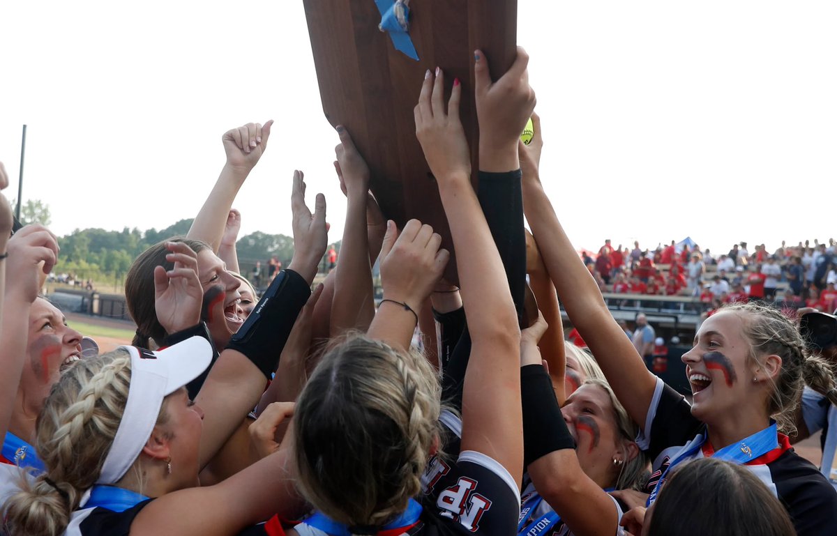 kylesokeland's tweet photo. It had to end this way.

This game. This career. No one else this team would want at the plate than Erin Hoehn.

On North Posey winning the state championship with a story-book moment (and game) from its star.
https://t.co/uuFQAH1TZF https://t.co/75kTHTXBZm