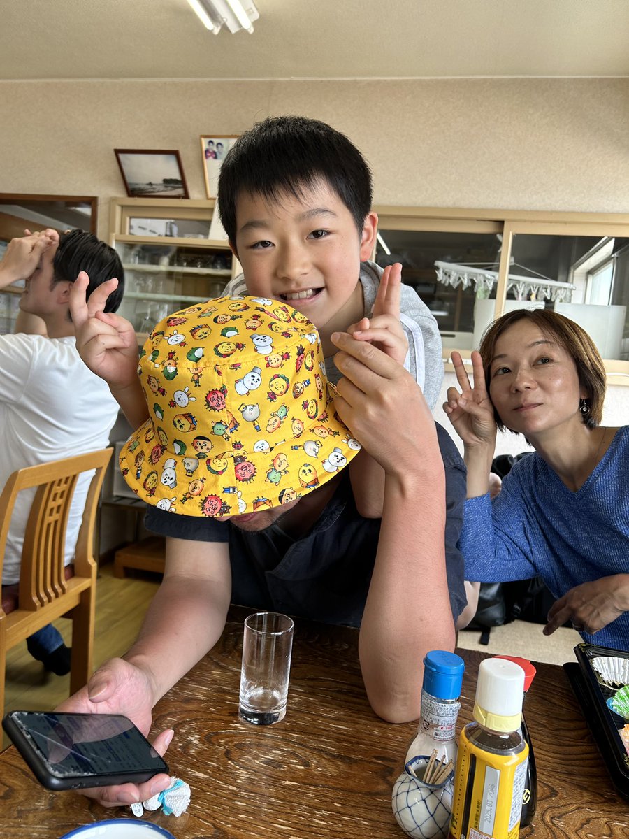 映画『海辺の景色』クランクインしました✨ 
今回は助監督での参加🎬
<a href="/umibenokeshiki/">映画『海辺の景色』公式</a> 

監督は『妄想カンフー』で撮影監督をしてくださった篠原さん。
今回の撮影監督は他のお仕事でお世話になってるサイゾーさん🎥

役割は変われど、こうして一緒に映画を作れていることに心から感謝‼️

#海辺の景色