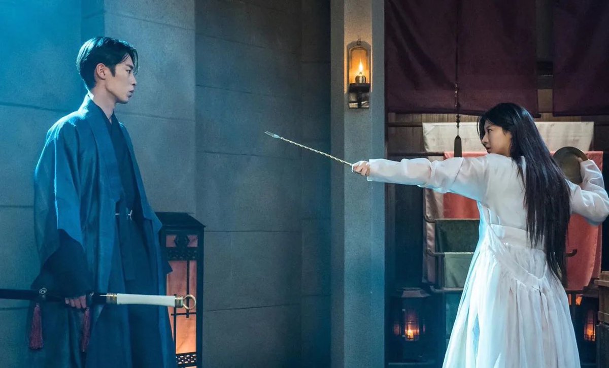 IndobaliF's tweet photo. A powerful sorceress in a blind woman's body encounters a man from a prestigious family, who wants her help to change his destiny.

Movie - Alchemy of Souls

#iiff2023 #alchemyofsouls #kdramalover #kdrama #koreandramas #leejaewook #goyoonjung #jungsomin https://t.co/6vYwT5DmEP