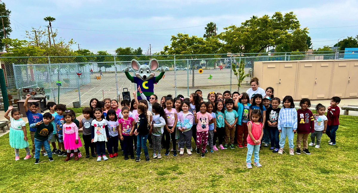 ARMINTASTEEC's tweet photo. It’s always a GREAT Day in Pre-K when Chuck E. 🧀🐭Comes to visit!
School Fundraiser Tonight 3-9pm!
Chuck E. Cheese, Sun Valley.
@SunSchools @LASchoolsNorth https://t.co/1SpXKayVfX