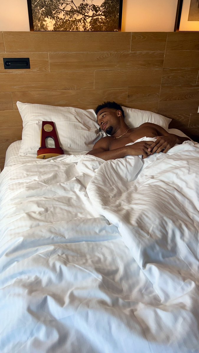 I woke up like this and I’m still speechless… 🏆 #nationalchampion #NCAATF
