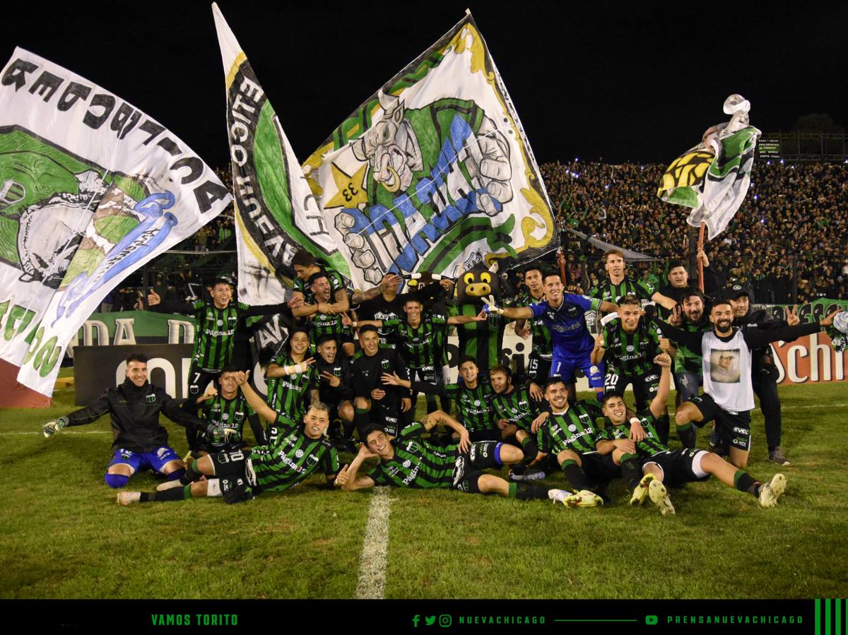 TODOS JUNTOS 💚🖤