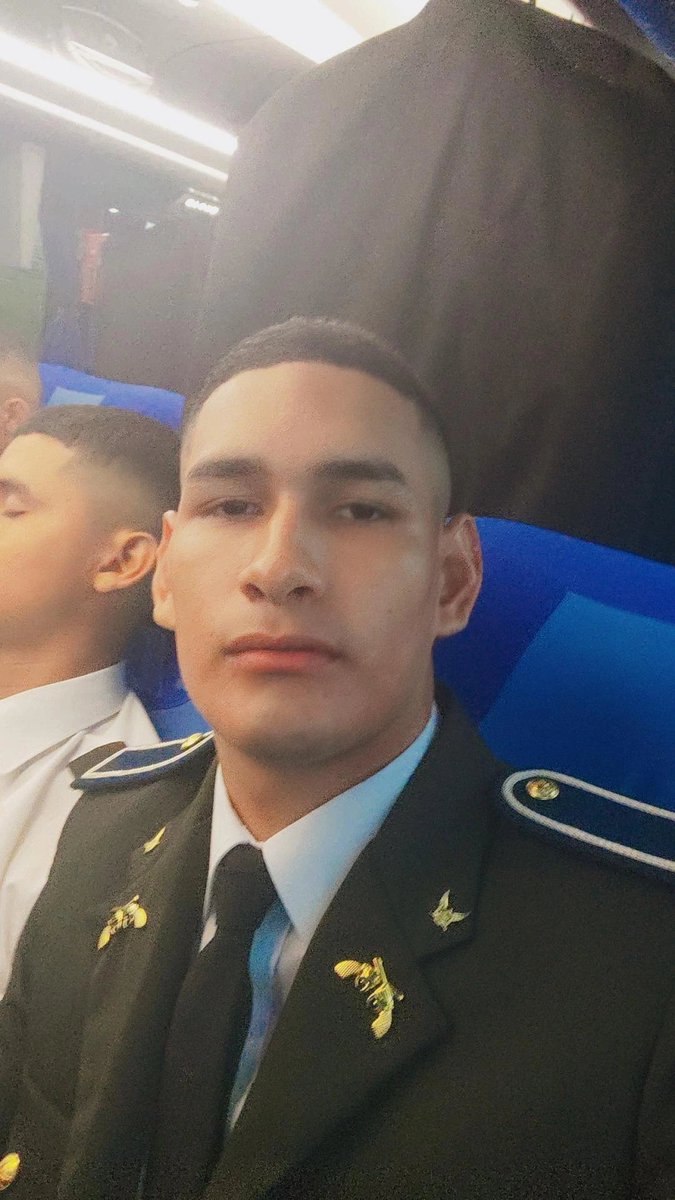 Joseph2002Jr's tweet image. Objetivo conseguido 🎓
Policía Nacional del Ecuador 👨‍✈️🇪🇨