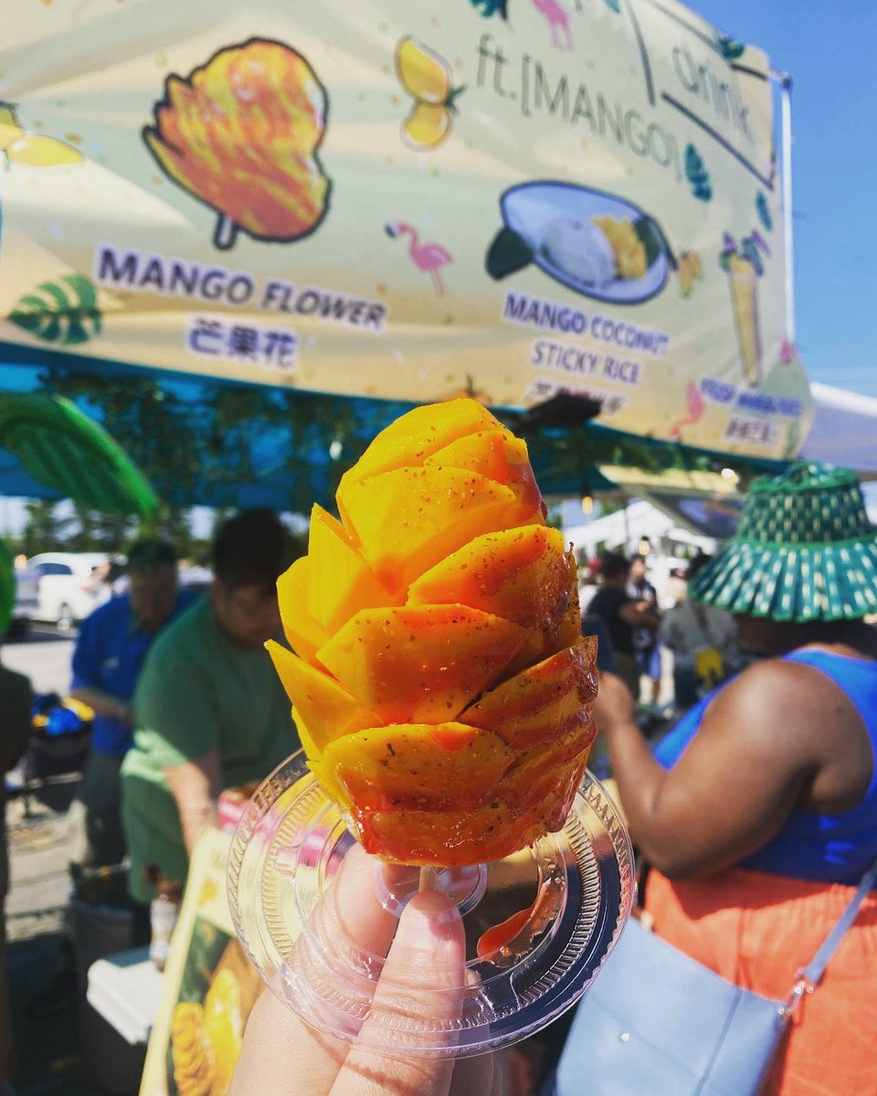 I can’t get over how delicious this was. It was like sour and sweet 🥰 #asianmarket #mango