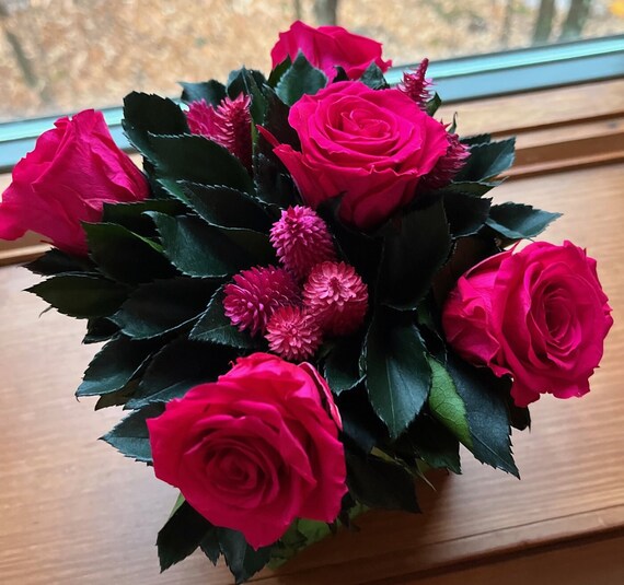 flora_fountain's tweet photo. Preserved pink rose and eucalyptus centerpiece, https://t.co/QcRNPaKCqH #pinkroses #preservedflowers #eucalyptusfloral #floralcenterpiece @etsymktgtool https://t.co/Mw6jZZ7BjW
