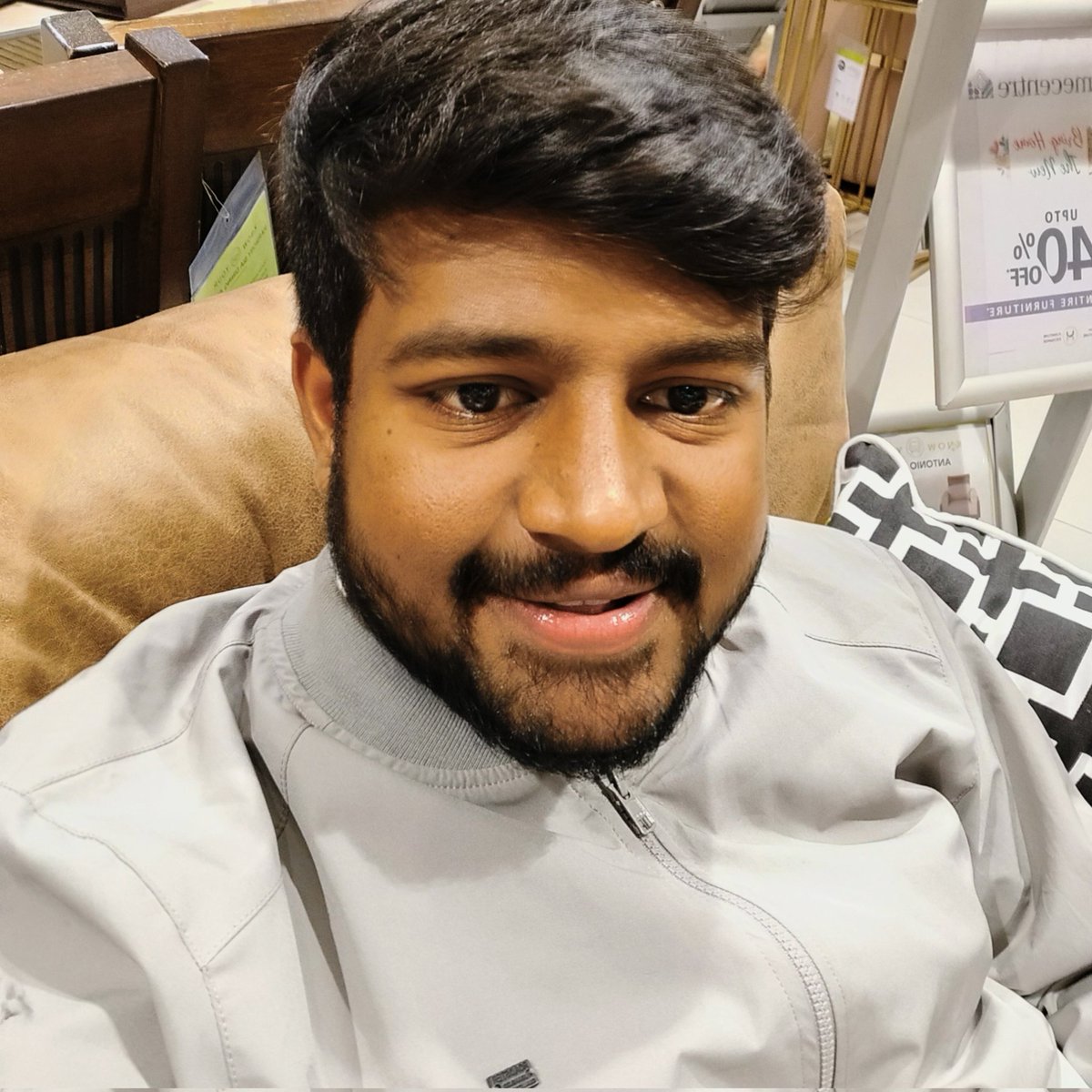 AmarThadi's tweet photo. #NewProfilePic https://t.co/PyjHetw3AZ