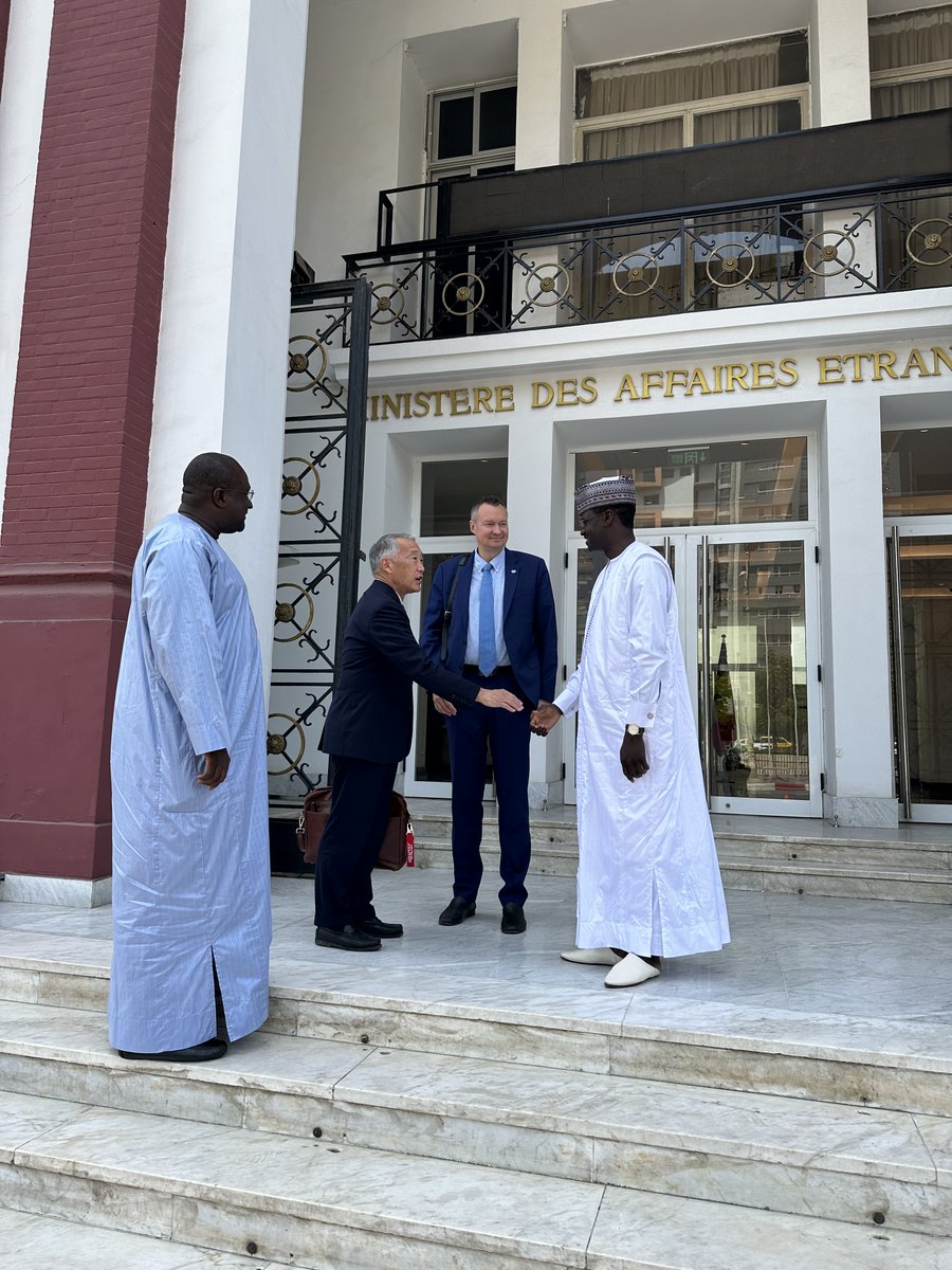 drjeromekim1's tweet photo. During our official visit to Senegal, we also had the opportunity to meet with H.E. Mame Baba Cissé, Secretary General of the Ministry of Foreign Affairs, to further discuss IVI’s future collaborations with the rapidly developing vaccine ecosystem in Senegal. https://t.co/7gQypQyZmf