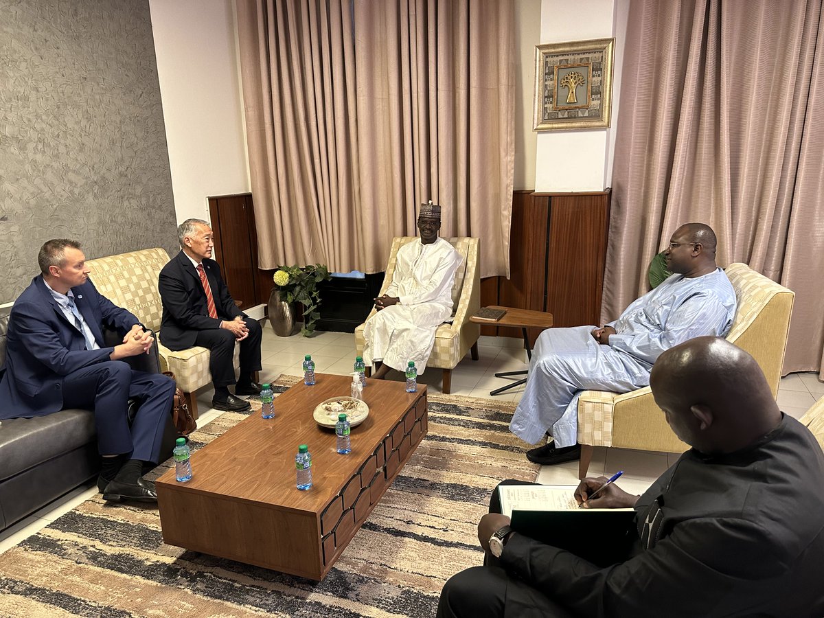 drjeromekim1's tweet photo. During our official visit to Senegal, we also had the opportunity to meet with H.E. Mame Baba Cissé, Secretary General of the Ministry of Foreign Affairs, to further discuss IVI’s future collaborations with the rapidly developing vaccine ecosystem in Senegal. https://t.co/7gQypQyZmf