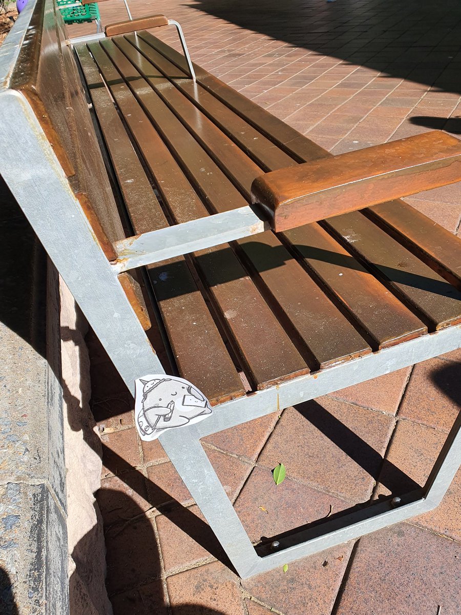 Found the 3 #scavengerHuntBNE #peaceBeWithGummies <a href="/humankindArt/">humankind 🖤</a> <a href="/kindkrew_/">kind.krew</a>