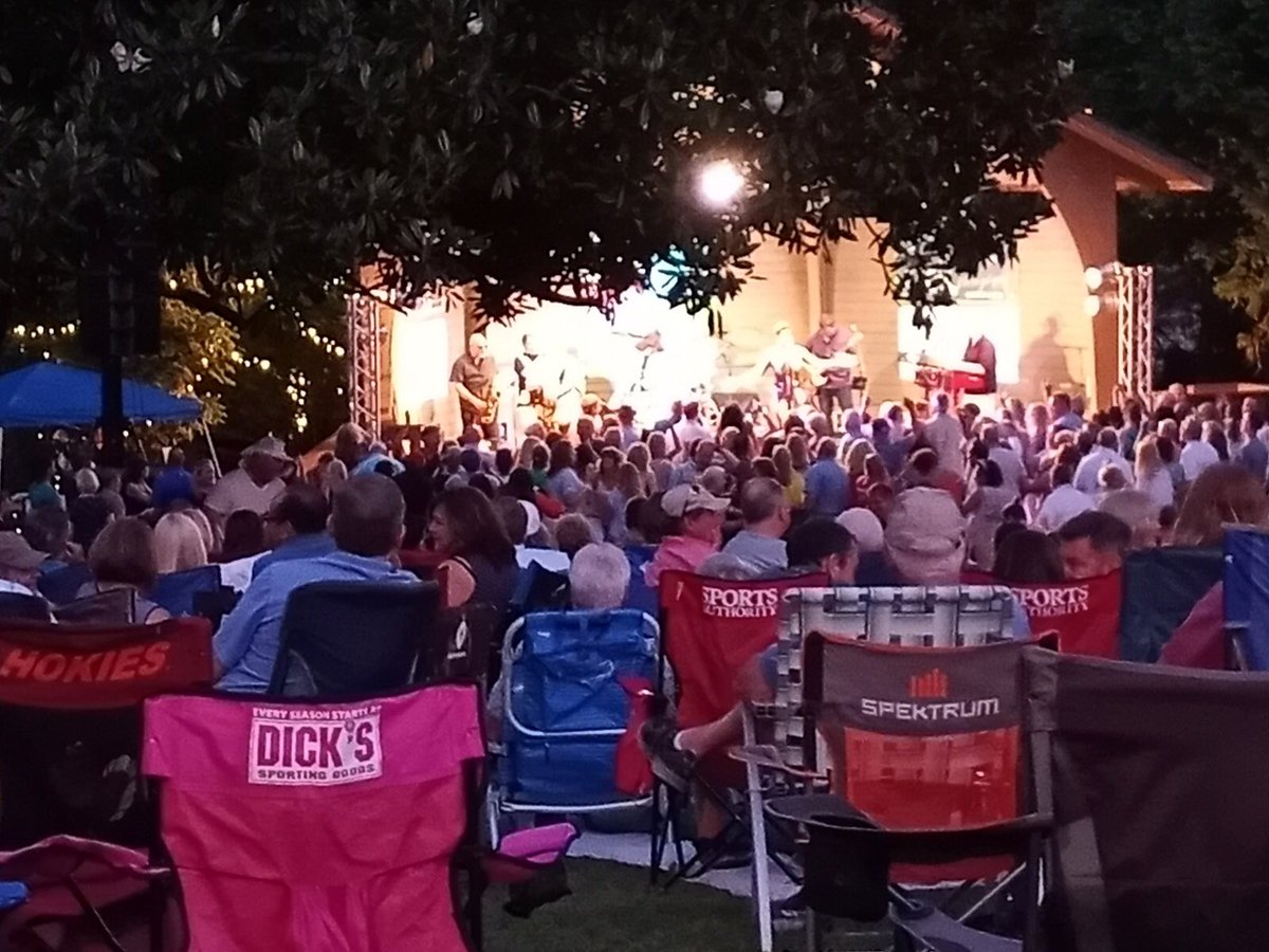 Great night at Thrasher Park listening to Bogey and the Viceroy with Nathan and Sally.