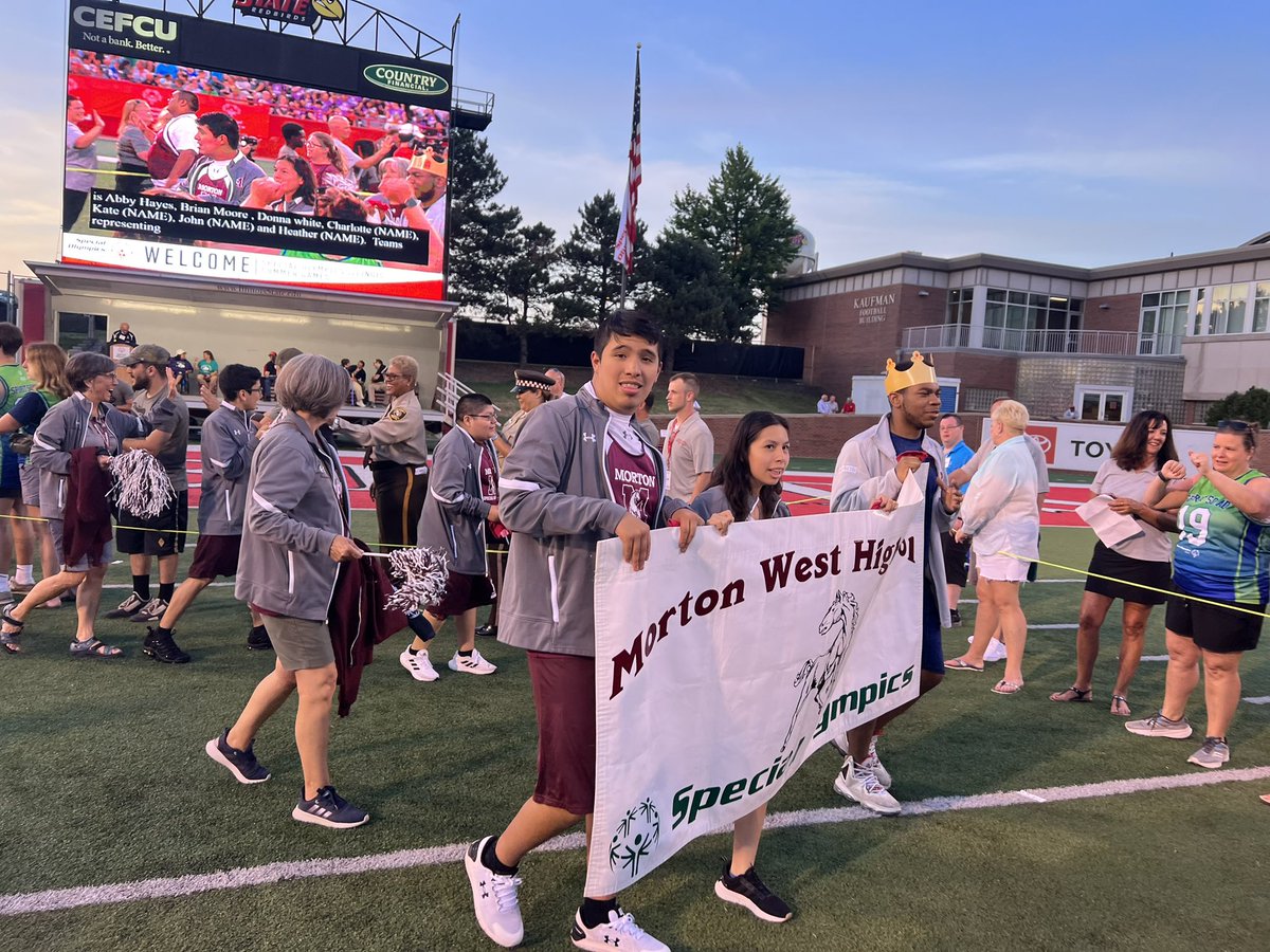 What a great opening day for <a href="/SO_Illinois/">Special Olympics Illinois</a>! We are loving all of the festivities. We’re so excited to compete tomorrow for Track &amp; Field! Go Mustangs! 🏃‍♀️ 🏃‍♂️💨

#MortonPride 
<a href="/Morton201/">Morton 201</a>