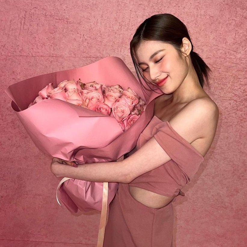 forsakook's tweet photo. 💐 https://t.co/OJltrxH6Tq