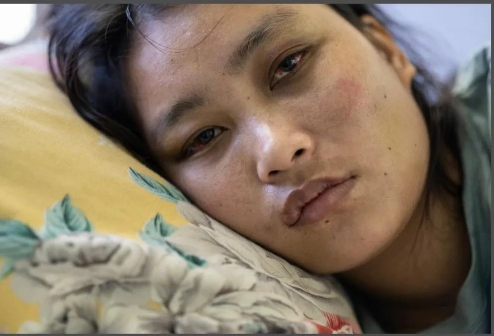 valte_min's tweet photo. She is one of our survivors! A big Q to the Meitei Community, is there any Meiteis who survived from mob attack &amp; can give testimonials of how they suffered in the Tribal Land? _Anyone? All you guys can do is show emotion, crying infront of Cameras. #ManipurViolence @NBirenSingh https://t.co/QYfh75aZnT