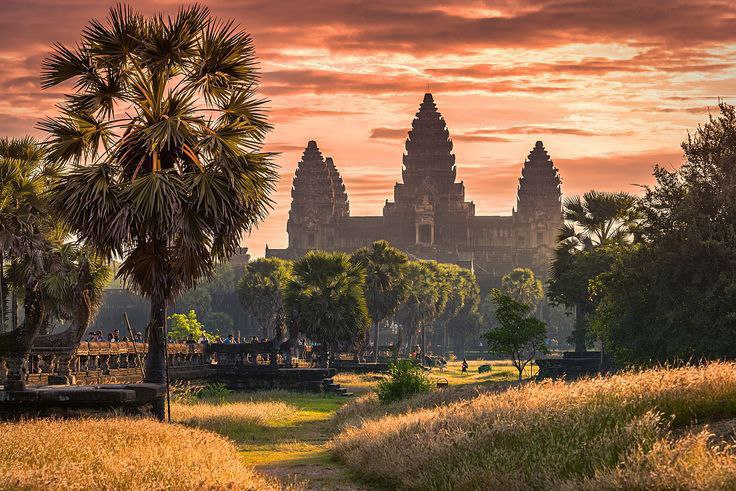 ✨ Replan Revisit and Rediscover once again to Angkor Wat the spectacular ancient capital of the khmer empire and UNESCO World Heritage 🥰
#siemreaptravel#angkorwat#cambodia