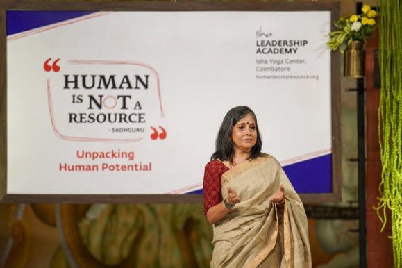 ISHA45620763's tweet image. Unpacking Human Potential &amp;amp; Genius
#Sadhguru explains why human beings are not a resource but a possibility, and how creating an appropriate atmosphere allows them to unfold their innate potential #humanisnotaresource @IshaLeadership