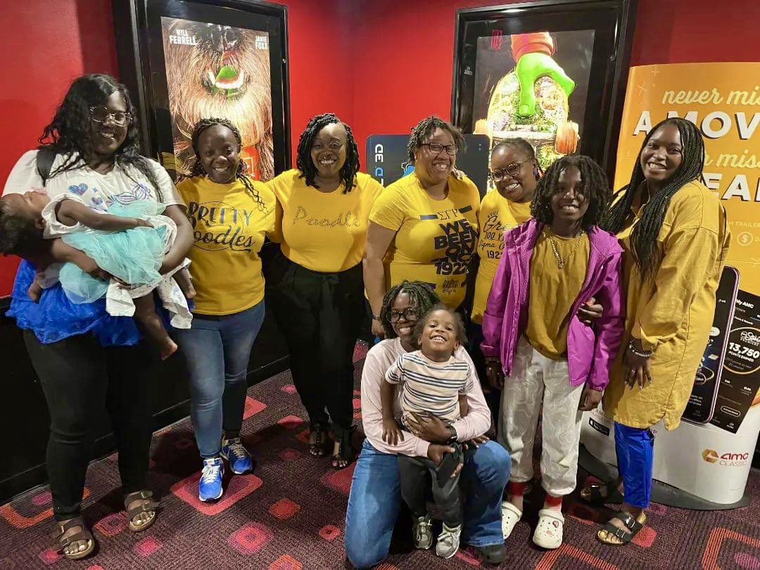 #DTSpoodles spent the evening with our Rhosebuds and family at the movies! A great time was had! #disneythelittlemermaid 🧜🏽‍♀️✨#SigmaGammaRho #DTSpoodles
#DTSRhosebuds
