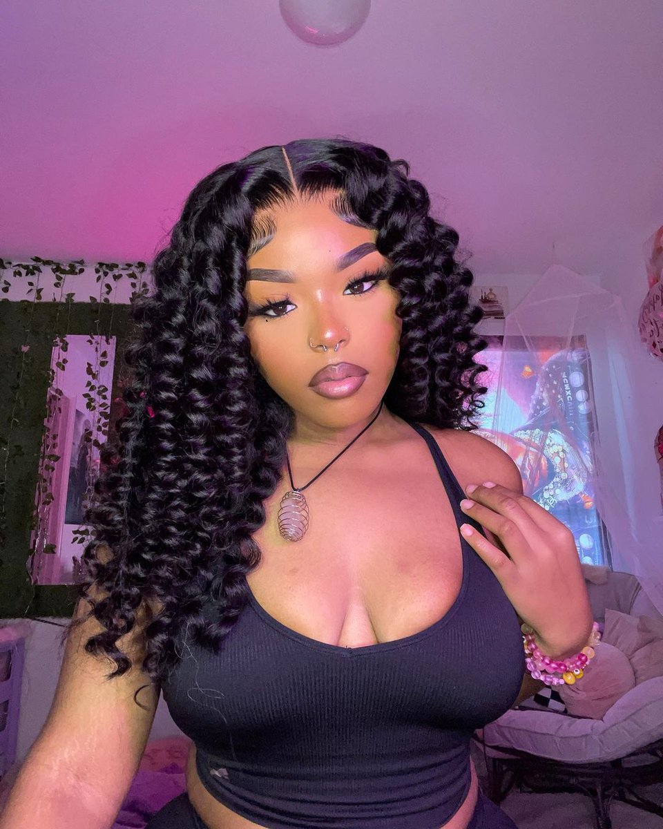 Wesdiorhair's tweet image. Love the final look🔥

𝐓𝐄𝐗𝐓𝐔𝐑𝐄:Body Wave
𝐋𝐀𝐂𝐄 𝐏𝐀𝐑𝐓 𝐒𝐈𝐙𝐄𝐒:13*4
𝐈𝐍𝐂𝐇𝐄𝐒:24 INCHES

🔍Click on the #biolink🔗𝐒𝐄𝐀𝐑𝐂𝐇 &quot;BODY WAVE&quot; on our bio website or DM for exact link

#hdlacewig #invisiblelacewig  #lacefrontwigs #bestseller #fallfashion #girls