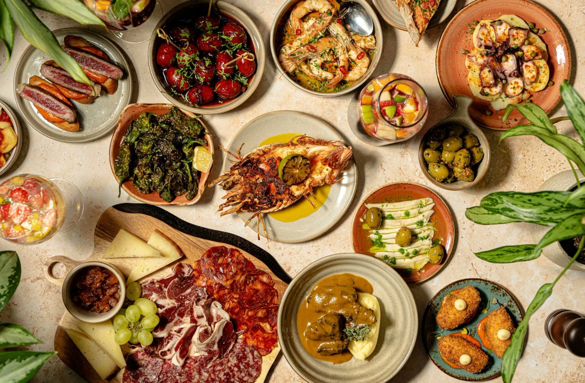 lusso's tweet image. Galician Wonderland - buff.ly/3EBgxVn