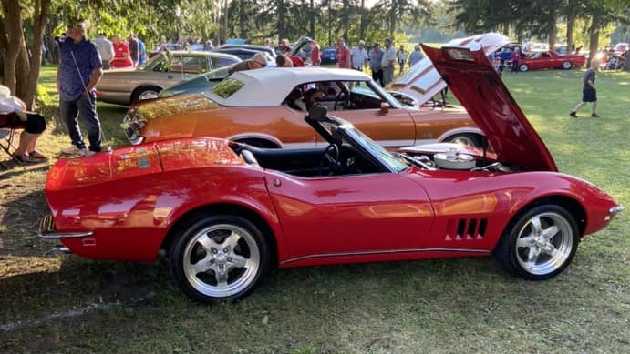 For the #love and admiration of the #corvette #c #z #corvettec #chevrolet #chevy #crusing  #cars #zr  #vette #corvettelifestyle   #chevroletcorvette #corvettefamily #americanmuscle #corvettez #carporn #car  #corvetteracing