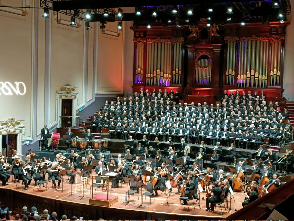 SJTDoughty's tweet image. Instructional mug of coffee to help me prepare for epic Verdi Requiem#2 with @RSNOChorus  @RSNO  @GarletonSingers in Glasgow Royal Concert Hall TONIGHT! If you missed last night's amazing performance then I'll see you this evening! 😀🎵🎺🎺🎺🥁