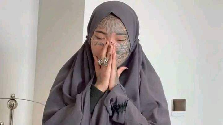 ademozkose's tweet photo. Bir kardeşimiz daha Kelime-i Şehadet getirip İslam'a girdi. Elhamdülillah, elhamdülillah... https://t.co/ccDCXOv2Mj